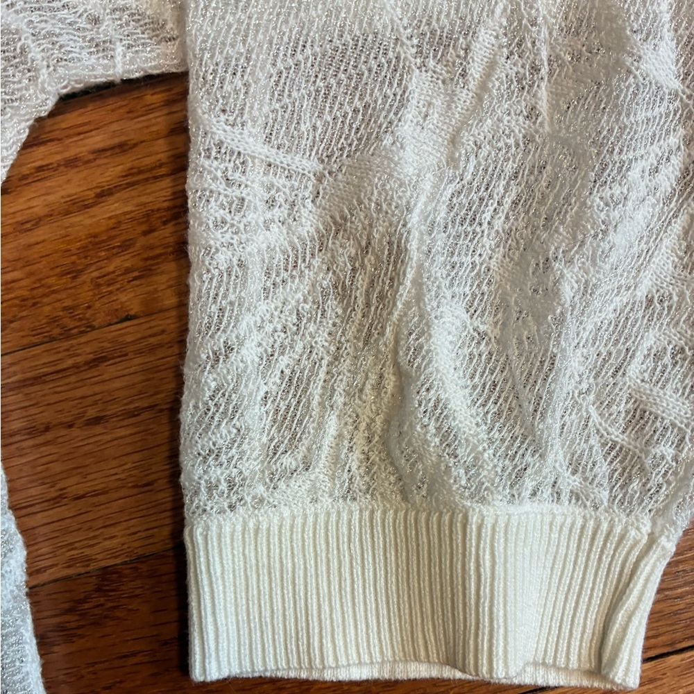 Chico’s Lightweight Jacquard White Sweater Size 1 Medium Lace Beach - Picture 6 of 9